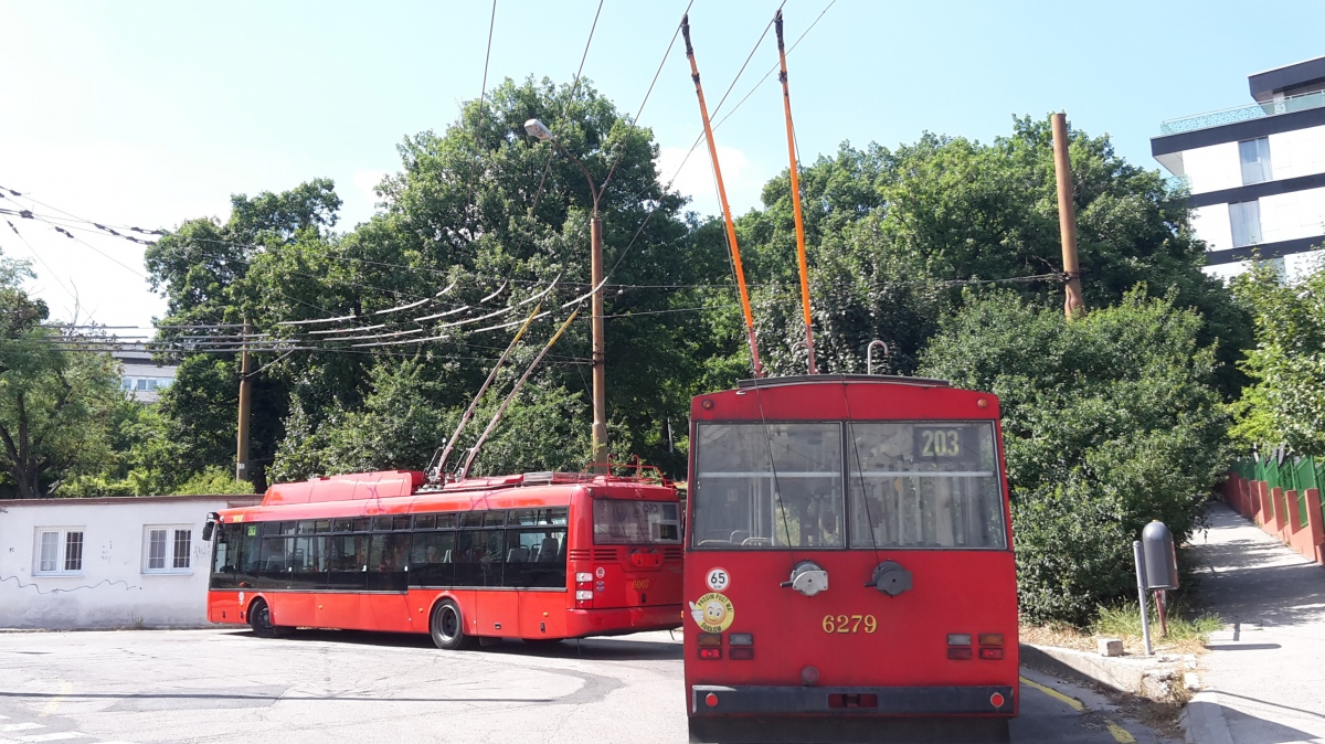 Bratislava, Škoda 14Tr10/6 nr. 6279; Bratislava, Škoda 30Tr SOR nr. 6007