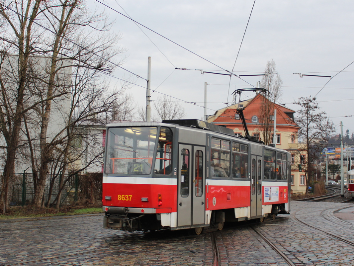Прага, Tatra T6A5 № 8637