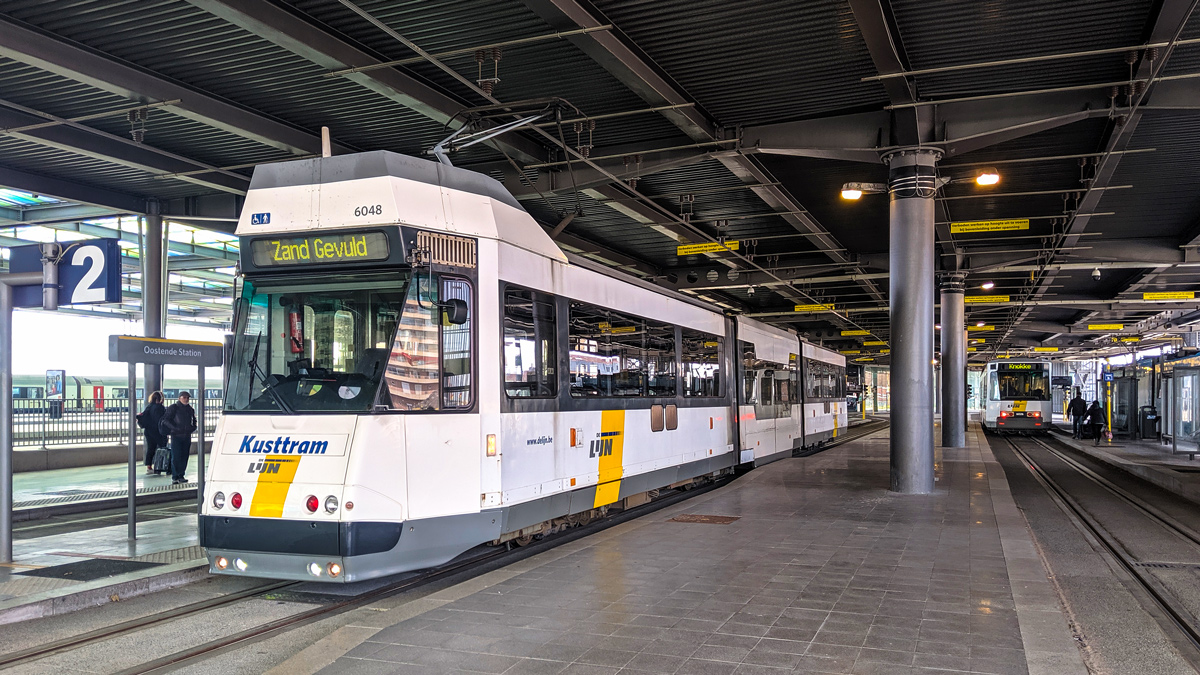 Tram du Littoral, BN/ACEC type 6000 8-axle N°. 6048