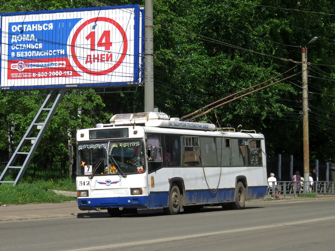 Киров, БТЗ-52764Р № 512