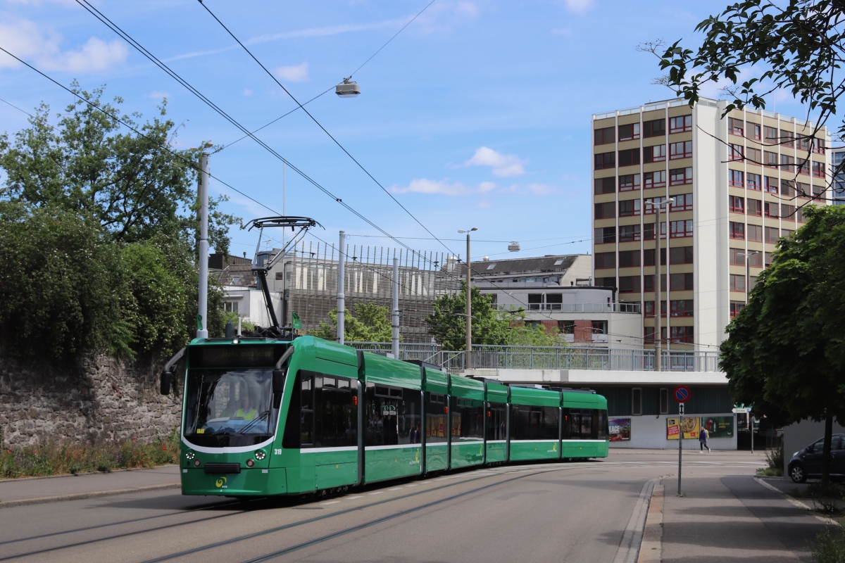 Базель, Siemens Combino № 319