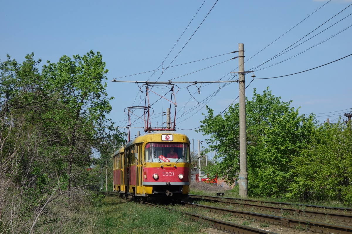 Volgográd, Tatra T3SU — 5809