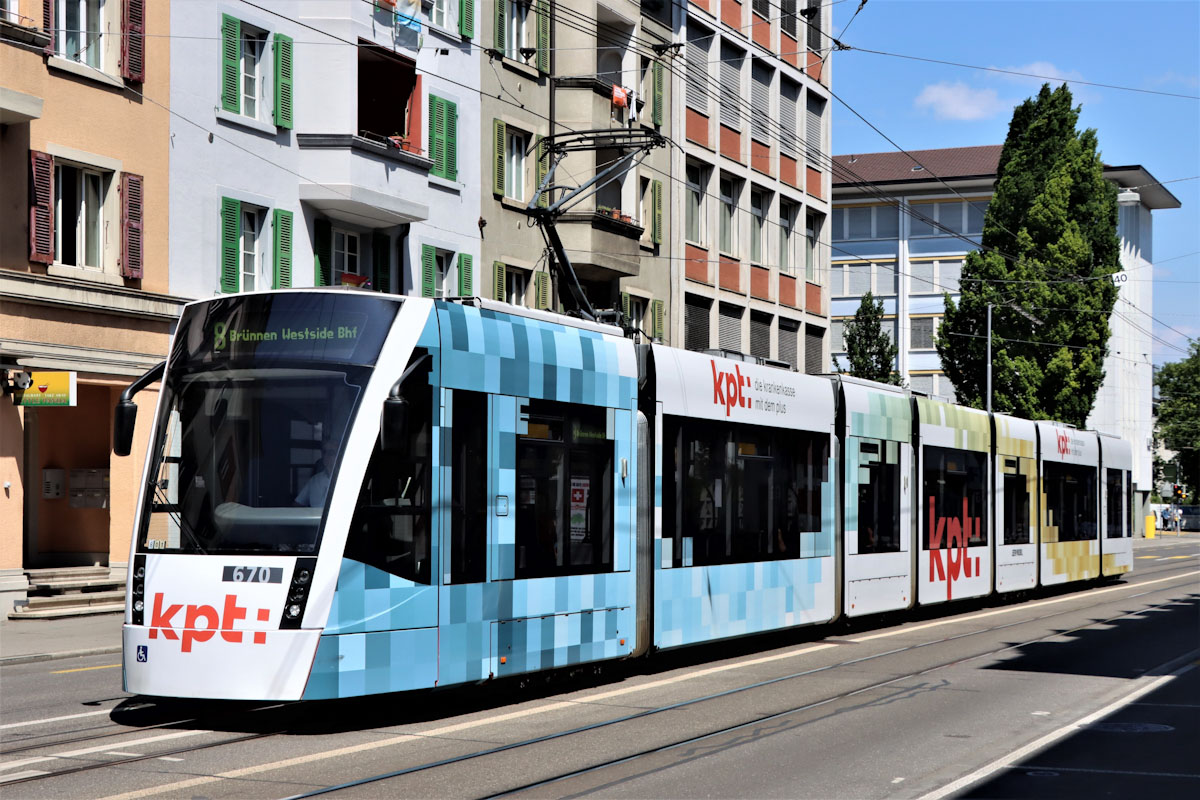 Берн, Siemens Combino XL № 670