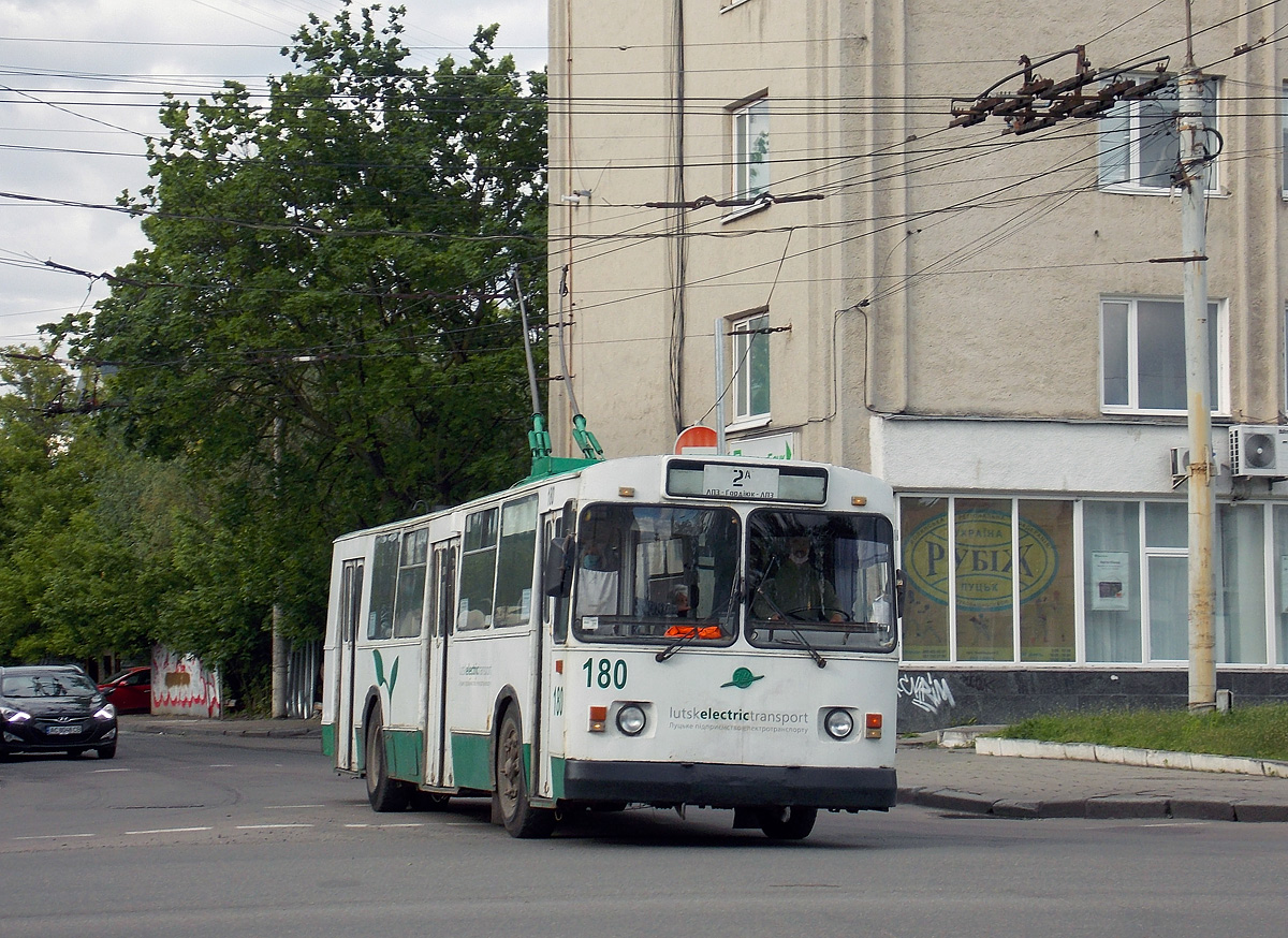 Луцк, ЗиУ-682Г [Г00] № 180
