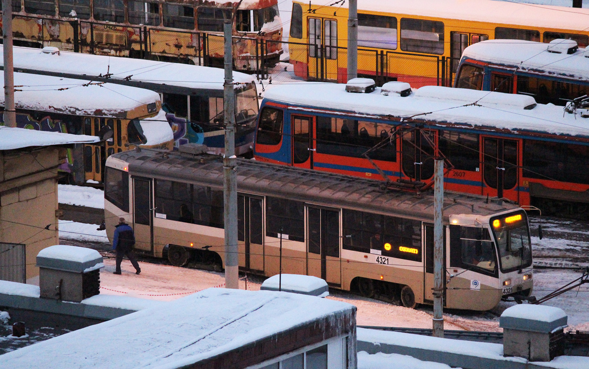 Москва, 71-619А № 4321