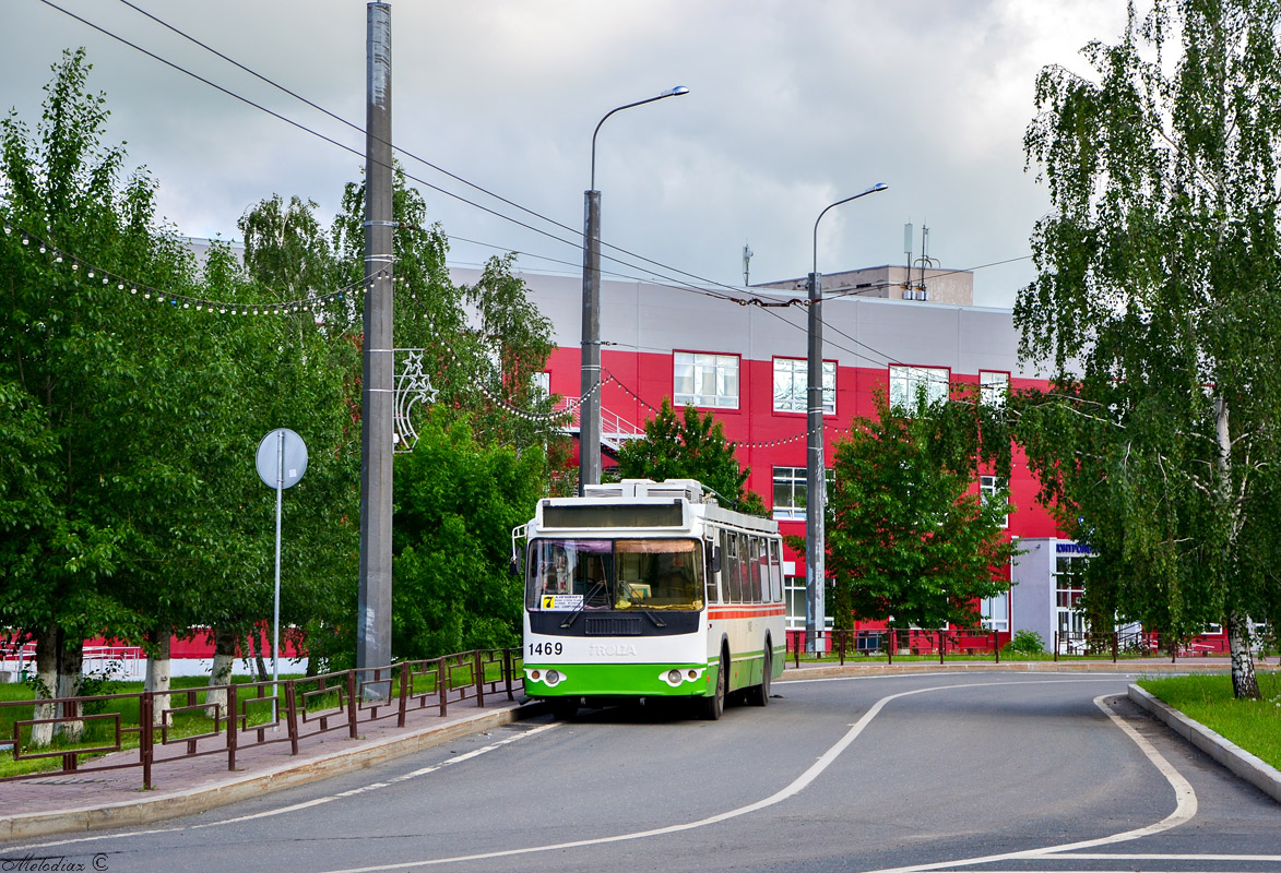 Penza, ZiU-682G-016.02 # 1469