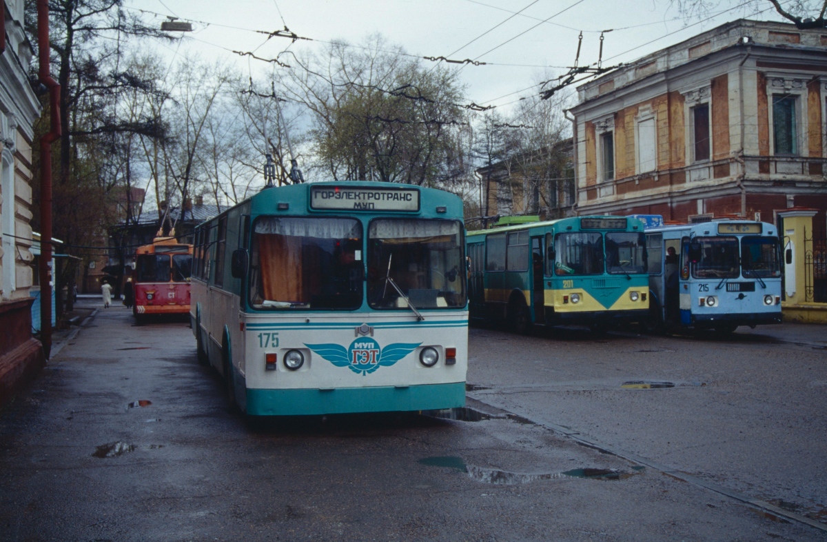 Иркутск, ЗиУ-682В [В00] № 175; Иркутск, ЗиУ-682Г [Г00] № 201; Иркутск, ЗиУ-620510 № 215