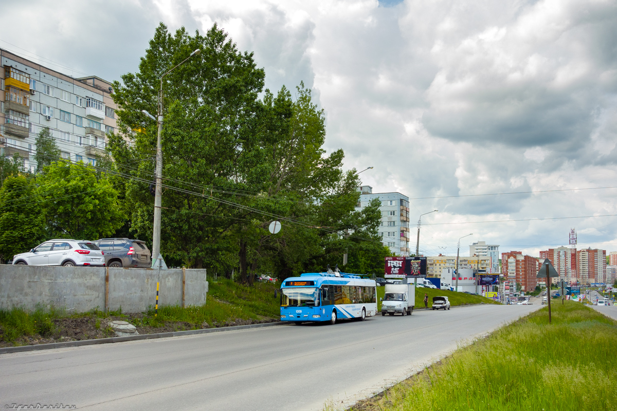 Пенза, БКМ 321 № 1009