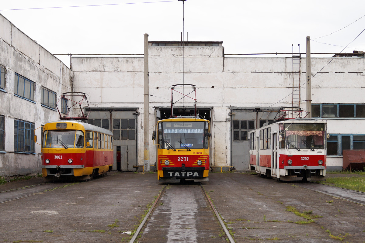 Барнаул, Tatra T3SU № 3063; Барнаул, Tatra T6B5SU № 3271; Барнаул, Tatra T6B5SU № 3202 Барнаул, Tatra T3SU № 3063; Барнаул, Tatra T6B5SU № 3271; Барнаул, Tatra T6B5SU № 3202