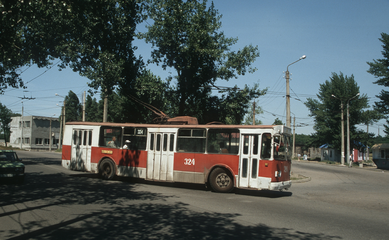 Алчевск, ЗиУ-682В [В00] № 324