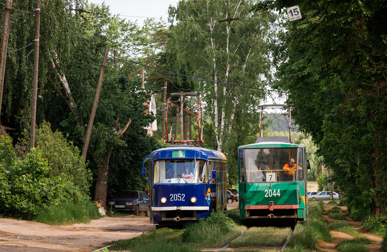 Ижевск, Tatra T3SU мод. Ижевск № 2052; Ижевск, Tatra T6B5-RA № 2044