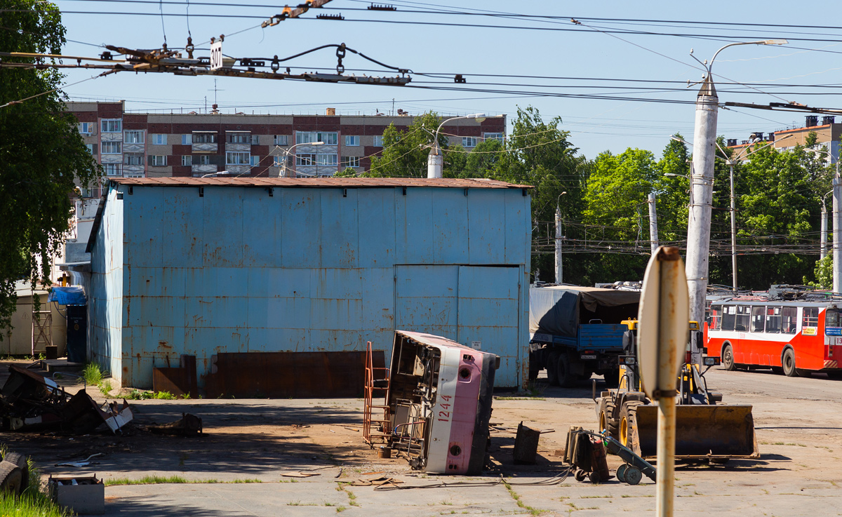 Ижевск, ЗиУ-682В № 1244