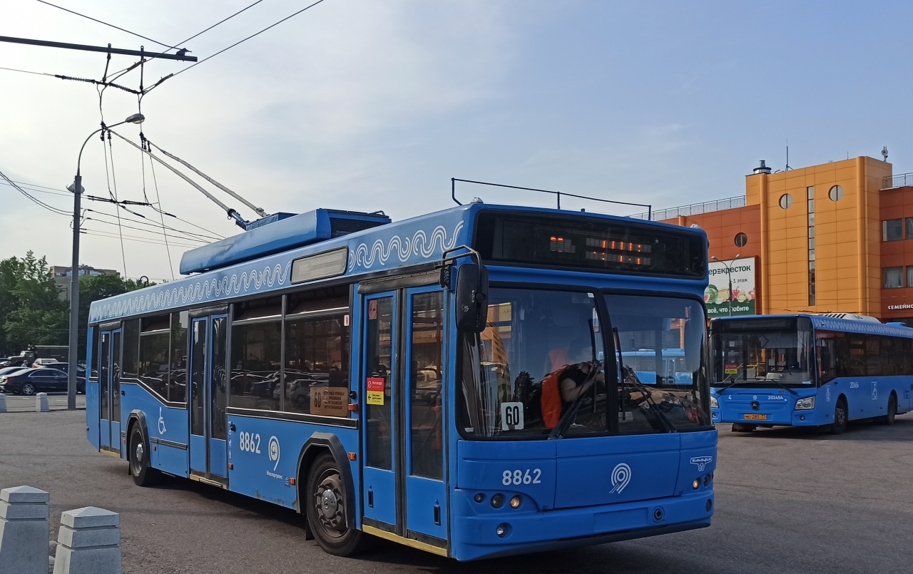 Москва, СВАРЗ-МАЗ-6235.00 № 8862