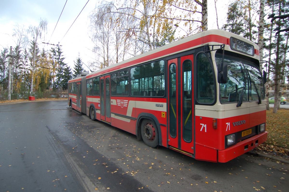Брашов, Volvo/R&J/BBC-SAAS B10M-55 № 71