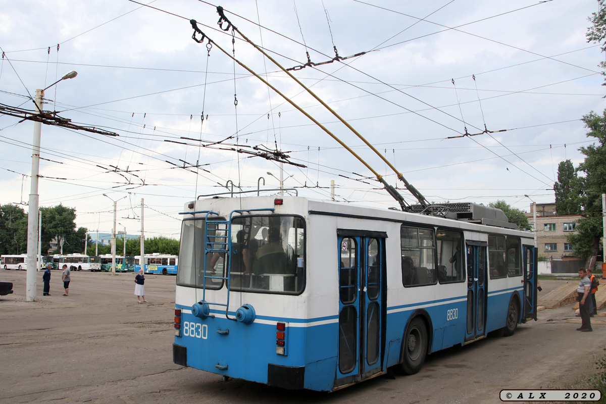 Воронеж, ЗиУ-682ГМ1 (с широкой передней дверью) № 8830 Воронеж, ЗиУ-682ГМ1 (с широкой передней дверью) № 8830