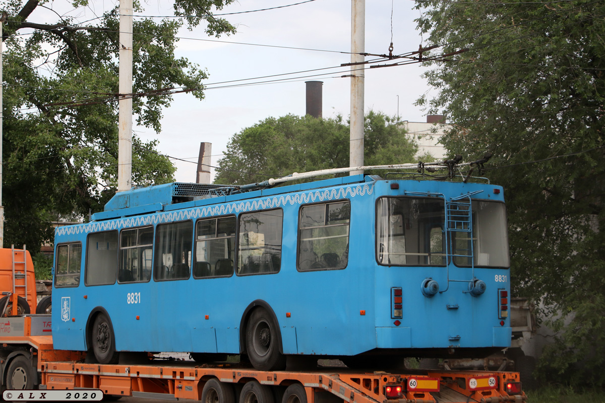 Воронеж, ЗиУ-682ГМ1 (с широкой передней дверью) № 8831