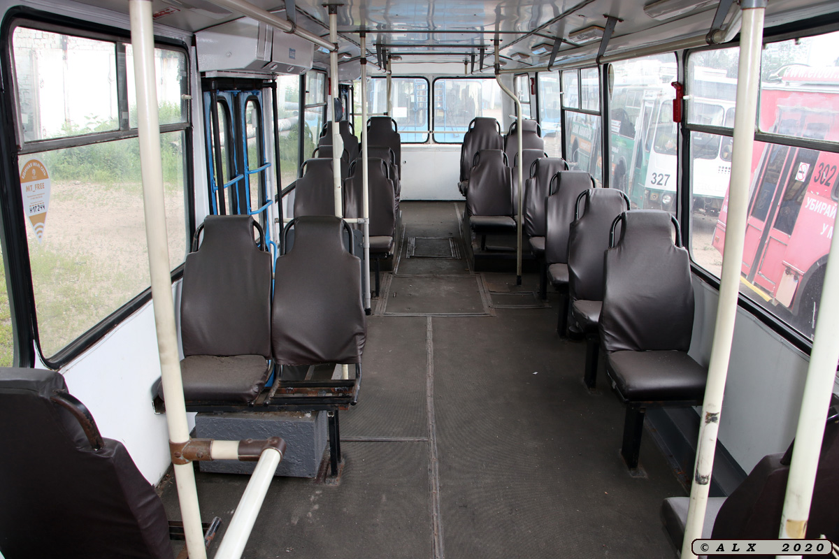 佛羅尼斯, ZiU-682GM1 (with double first door) # 8830