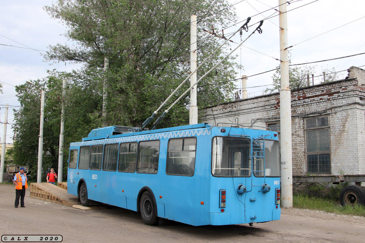 Воронеж, ЗиУ-682ГМ1 (с широкой передней дверью) № 8831