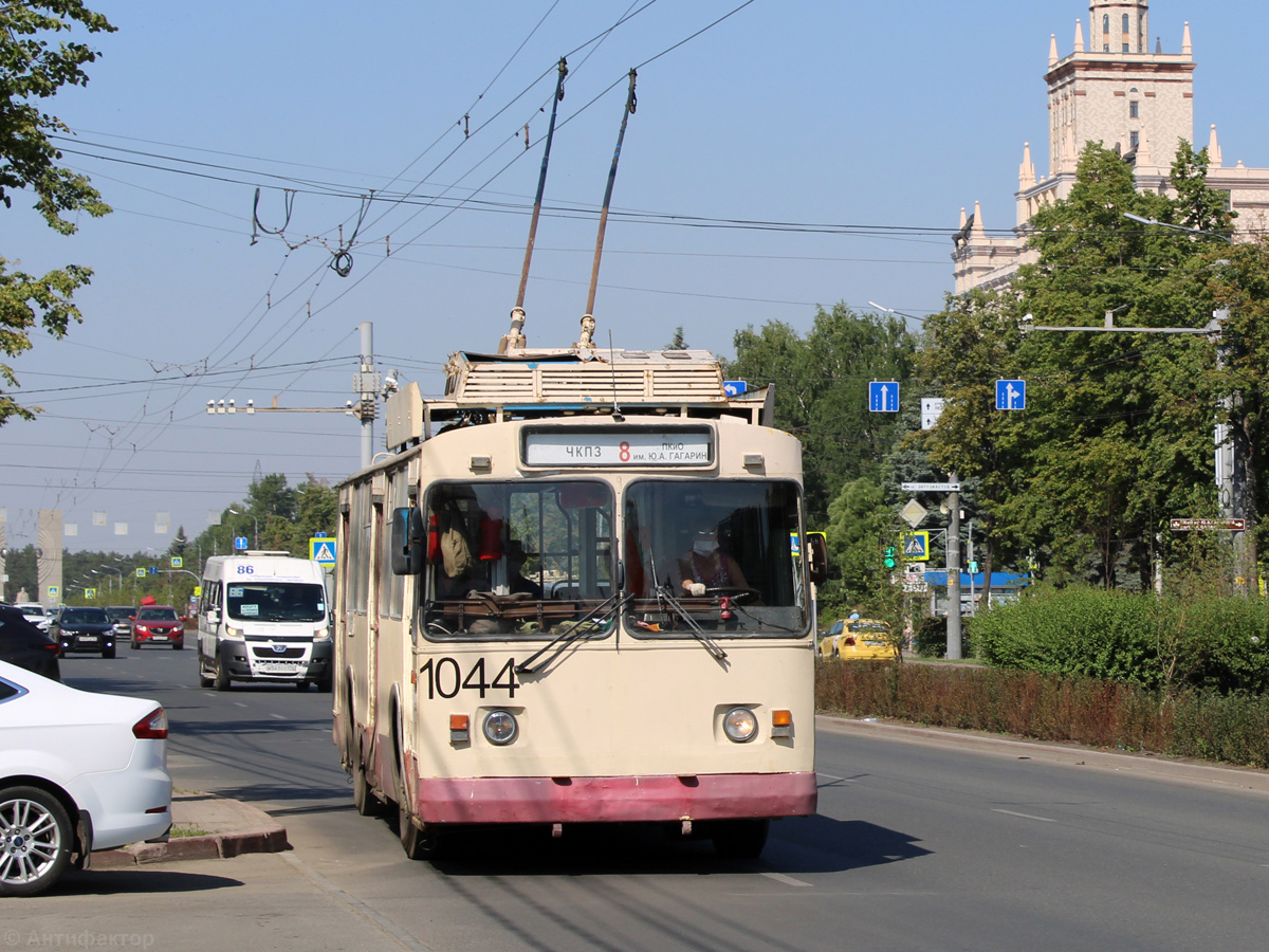 Челябинск, ЗиУ-682Г [Г00] № 1044