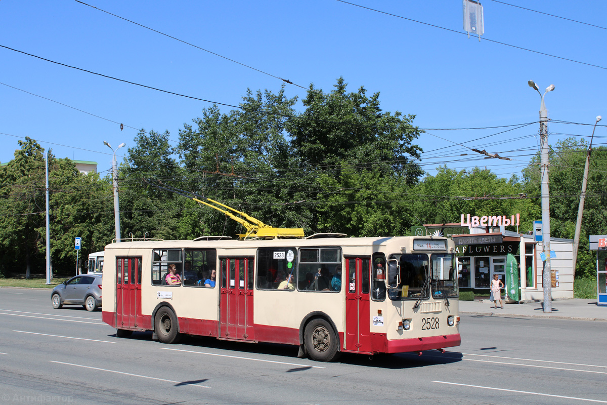 Челябинск, ЗиУ-682Г-012 [Г0А] № 2528