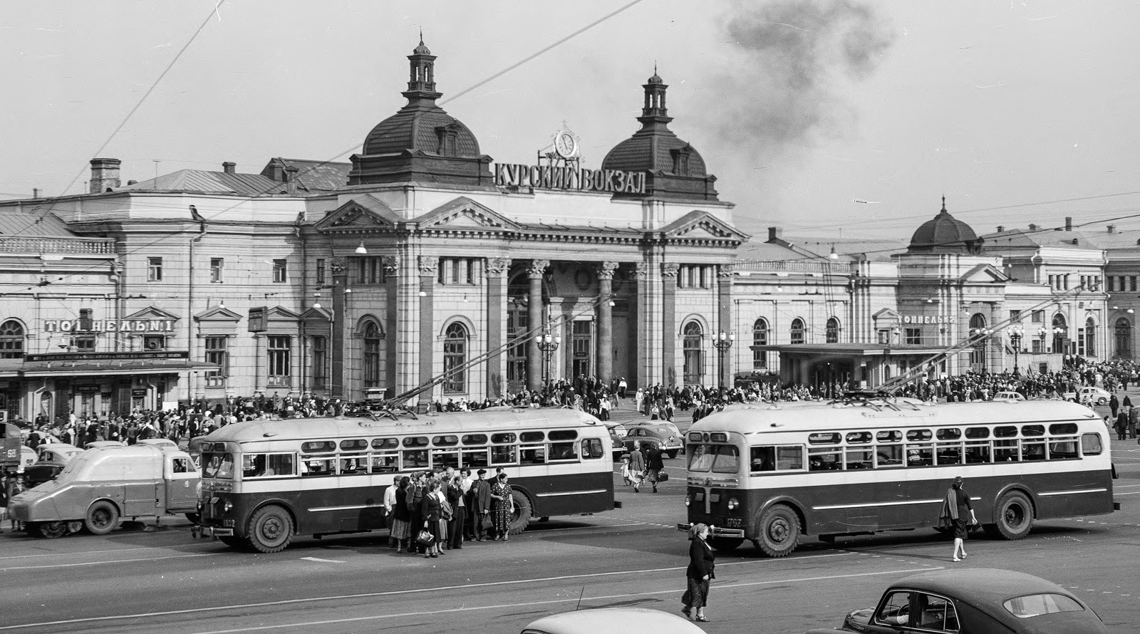 Москва, МТБ-82Д № 1832; Москва, МТБ-82Д № 1707; Москва — Исторические фотографии — Трамвай и Троллейбус (1946-1991)