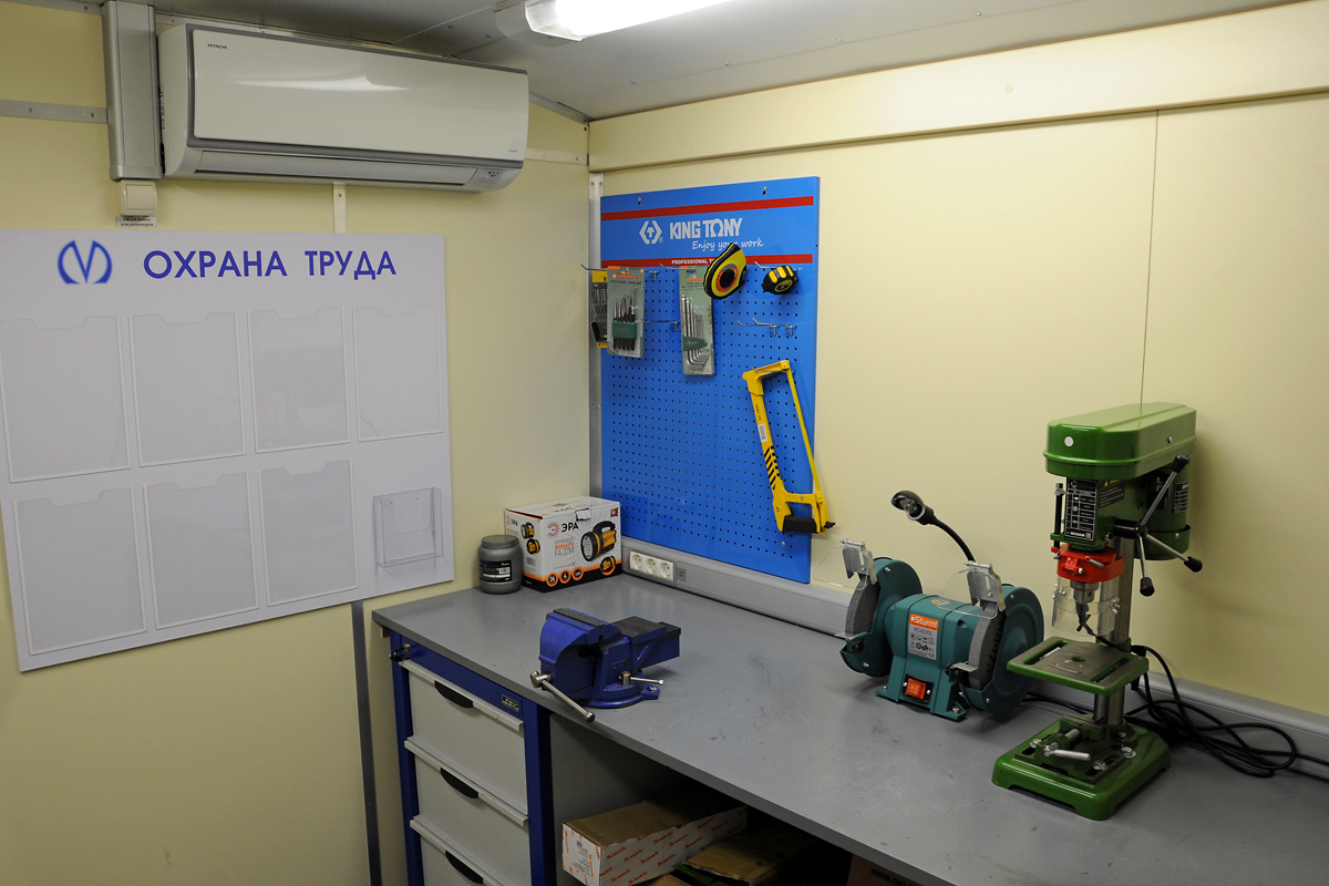 Pietari, 81-714.6D # 002