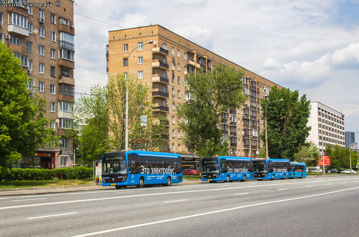 Moscou, KAMAZ-6282 N°. 410169