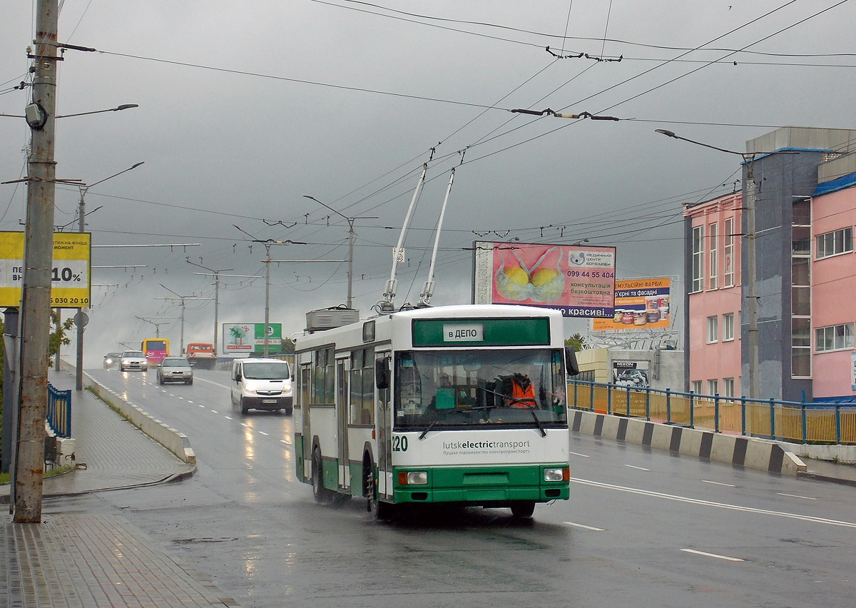 Луцк, MPK/Jelcz M121M EKO-BUS № 220