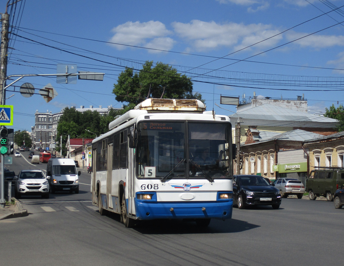 Kirov, BTZ-52768A Nr. 608