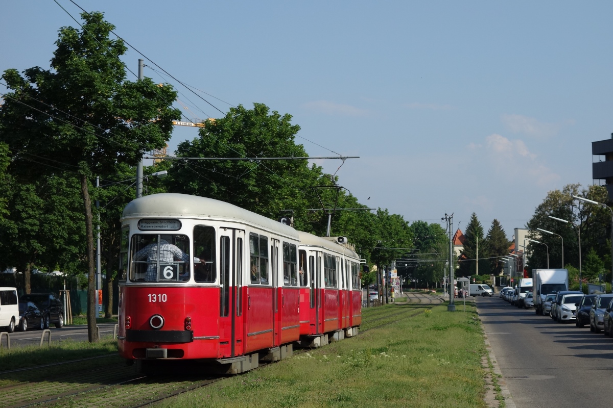 Bécs, Rotax Тype c4 — 1310; Bécs, Lohner Type E1 — 4509