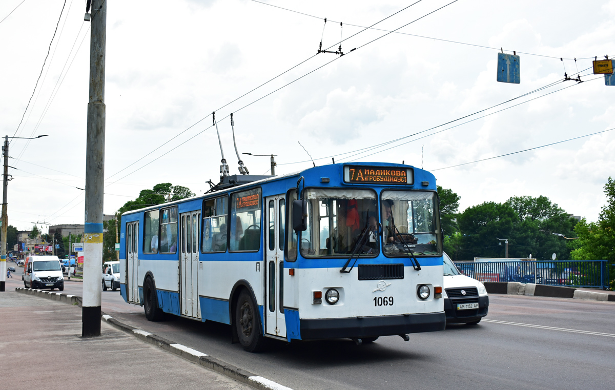 Житомир, ЗиУ-682Г-016 (018) № 1069