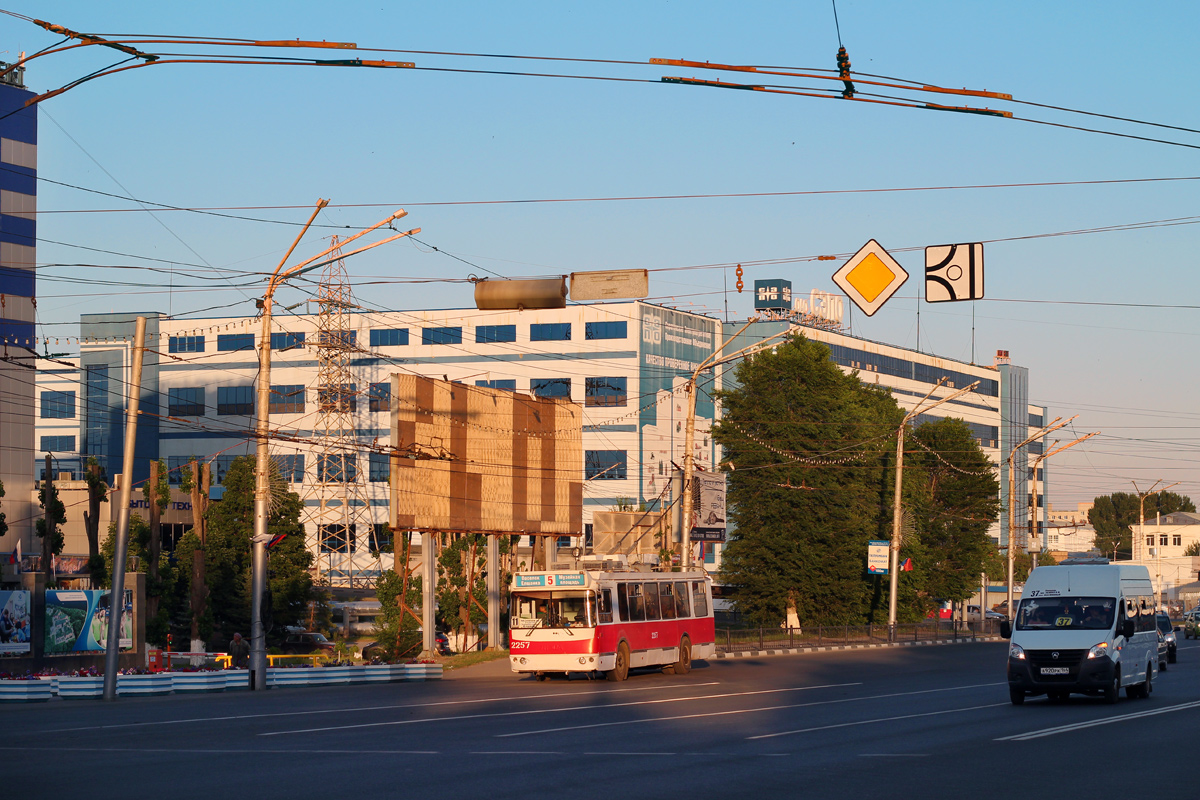 Саратов, ЗиУ-682Г-016.02 № 2257