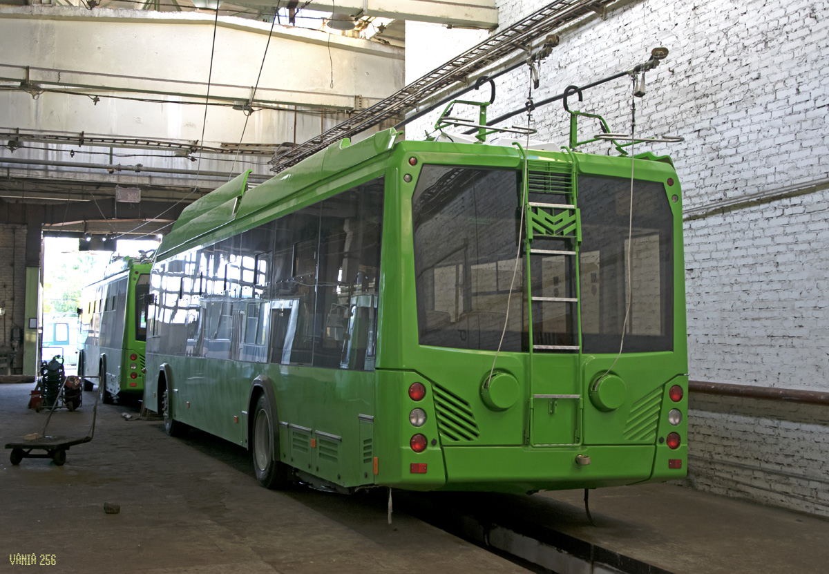 Schytomyr, AKSM 321 (BKM-Ukraine) Nr. 004; Schytomyr, AKSM 321 (BKM-Ukraine) Nr. 005