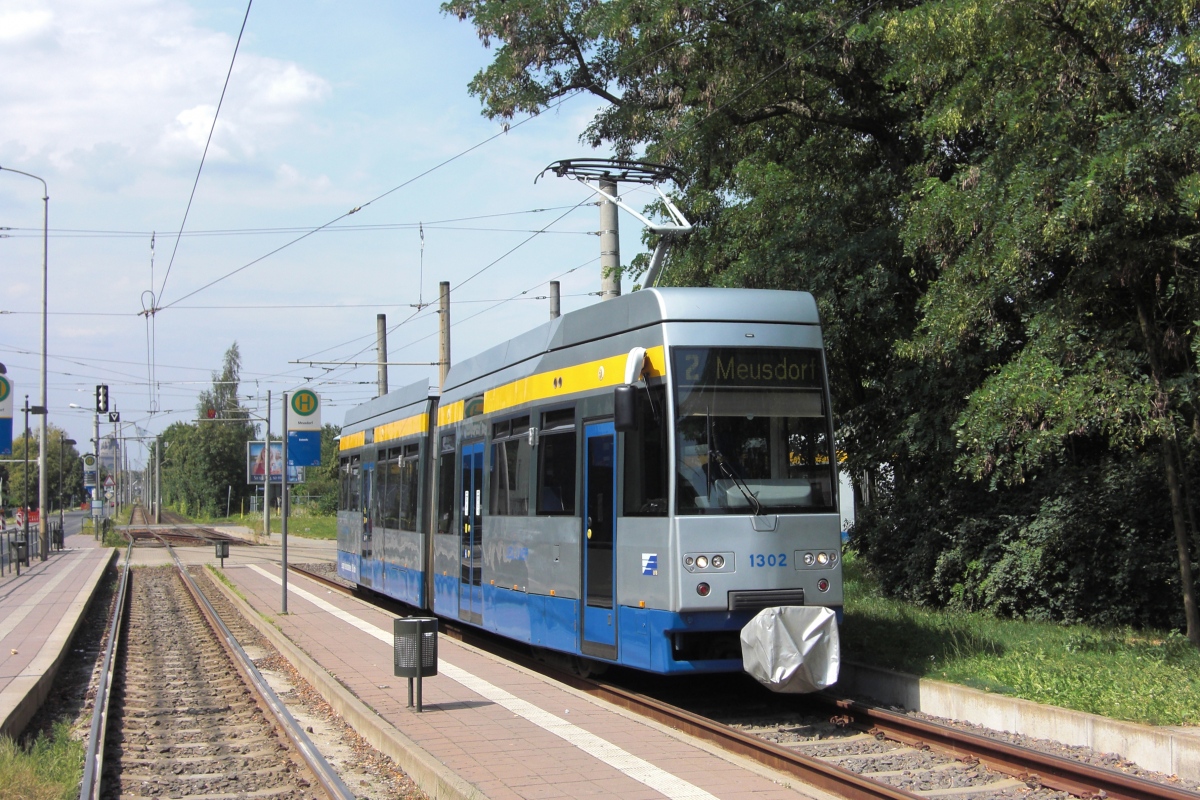 Leipzig, Leoliner Fahrzeug-Bau Leipzig NGTW6L Nr. 1302