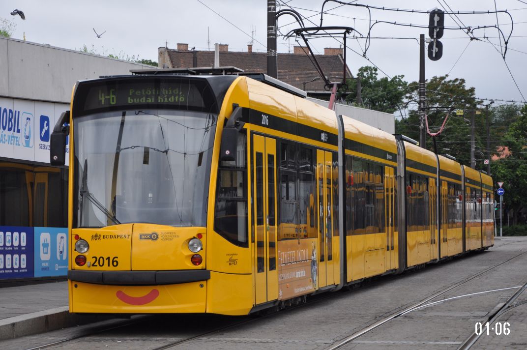 Budapešta, Siemens Combino Supra NF12B № 2016