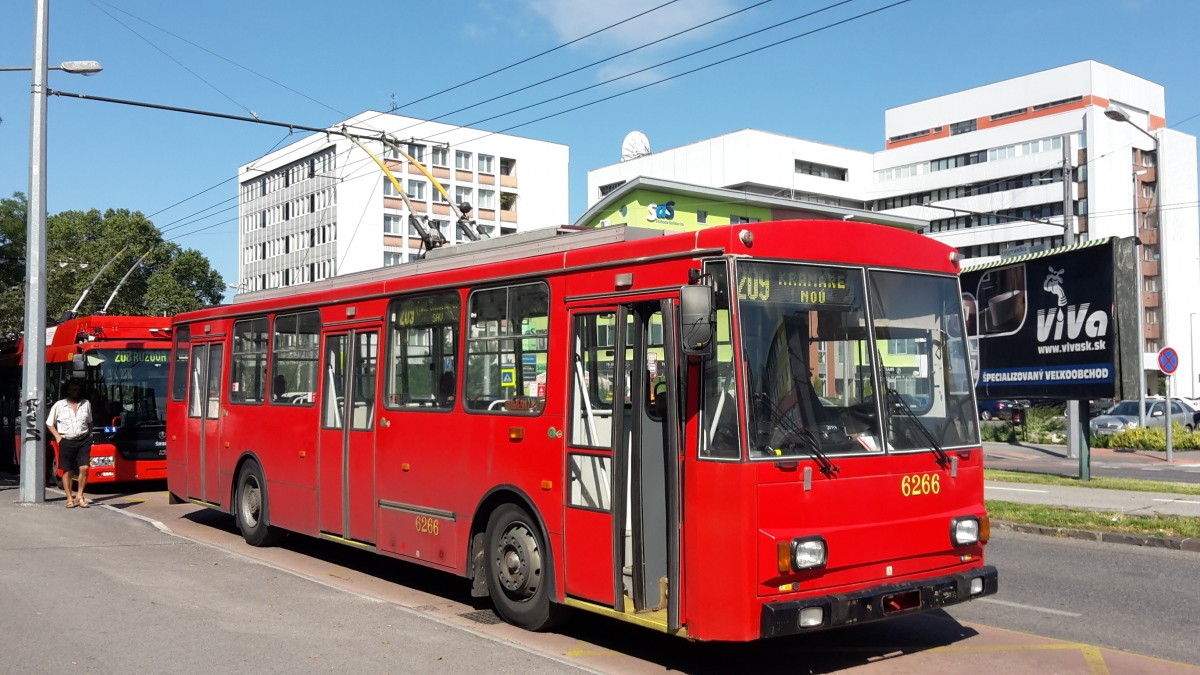 Bratislava, Škoda 14Tr10/6 # 6266