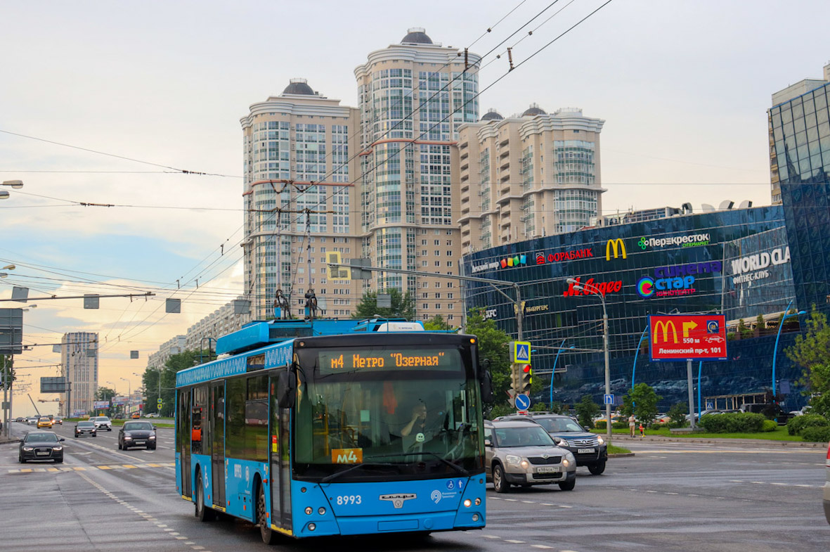 Москва, СВАРЗ-МАЗ-6275 № 8993