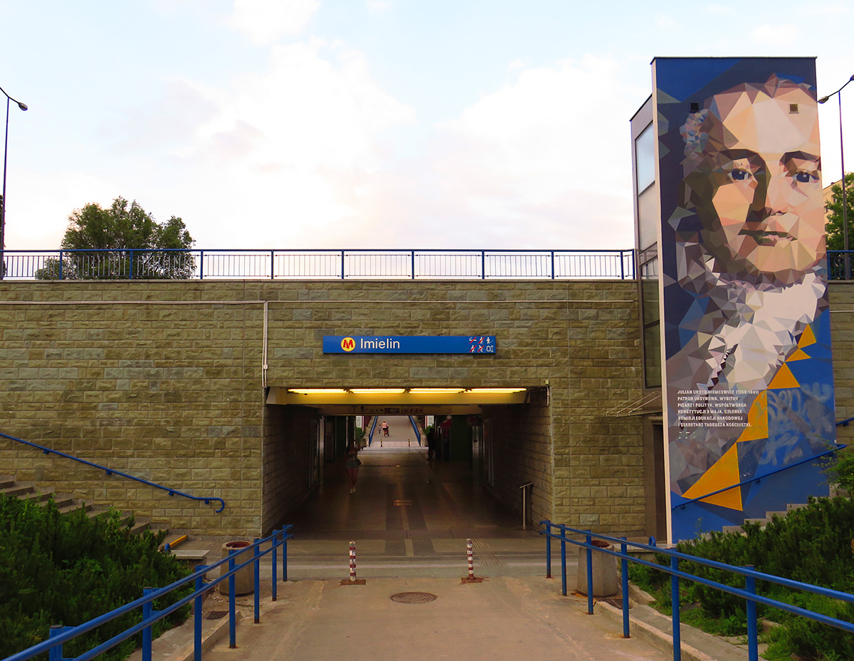 Varsova — Metro