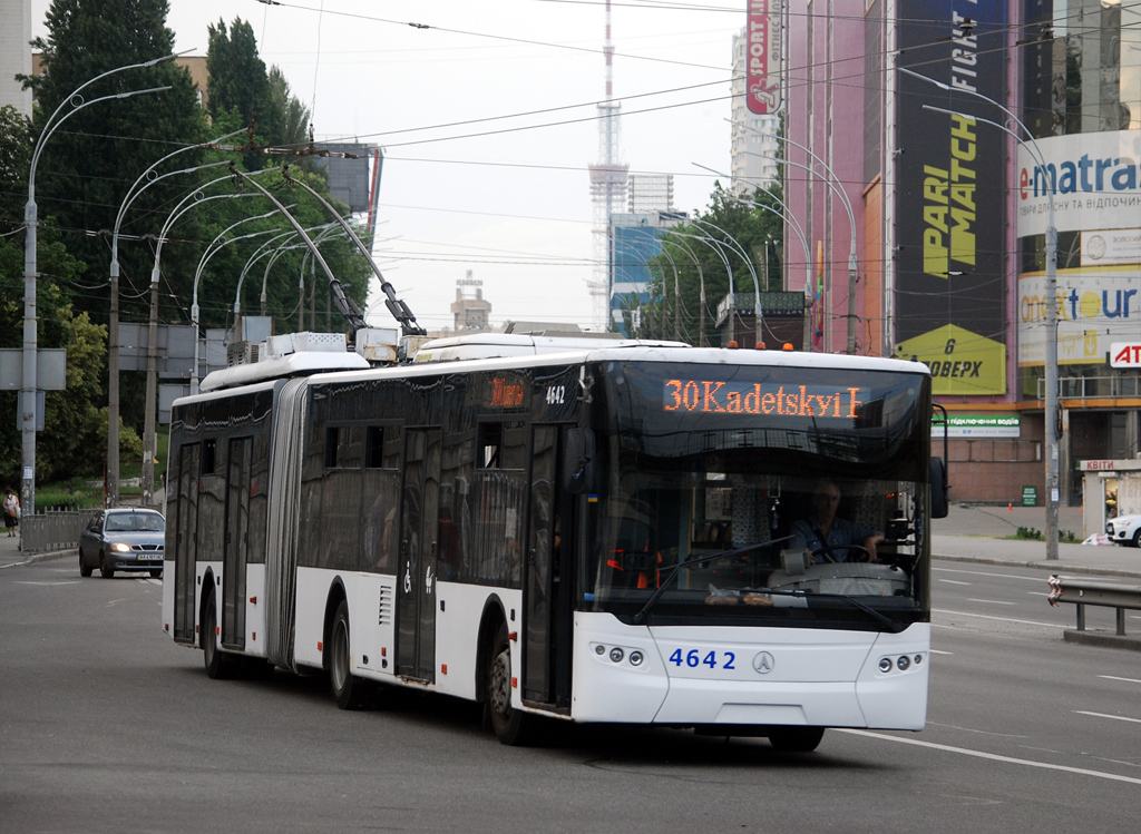 Киев, ЛАЗ E301D1 № 4642