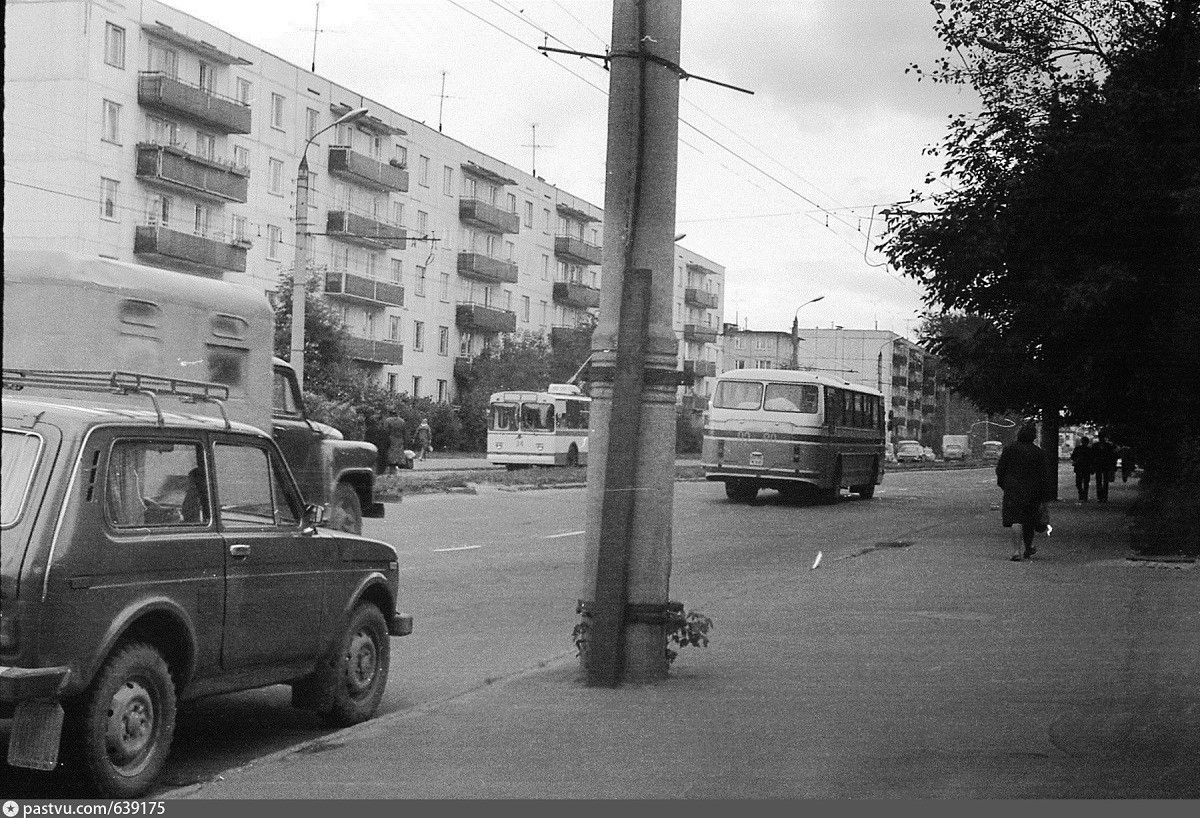 Tver, ZiU-682V N°. 34; Tver — Old photos (1917–1991); Tver — Trolleybus lines: Moskovsky district