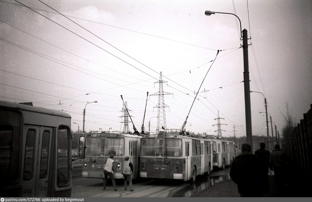 Санкт-Петербург, ЗиУ-682В [В00] № 6112; Санкт-Петербург, ЗиУ-682В [В00] № 6106