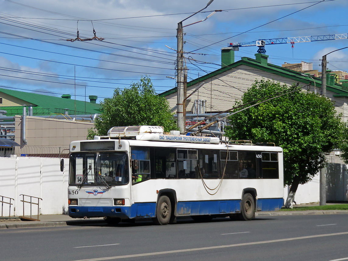 Киров, БТЗ-52764Р № 450