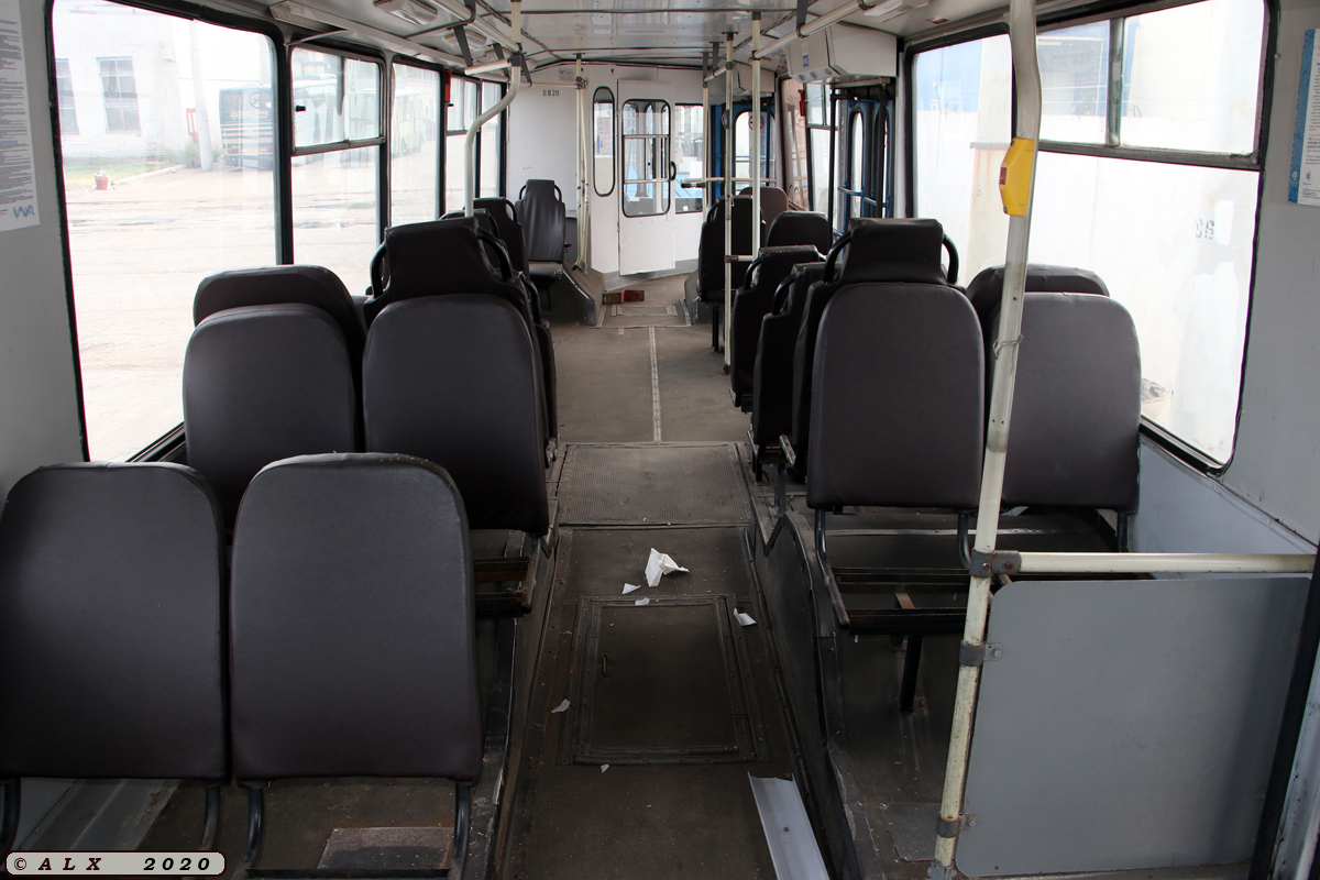 Воронеж, ЗиУ-682ГМ1 (с широкой передней дверью) № 8820