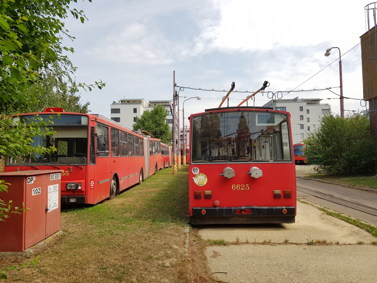 Братислава, Škoda 15Tr13/6M № 6623; Братислава, Škoda 15Tr13/6M № 6635