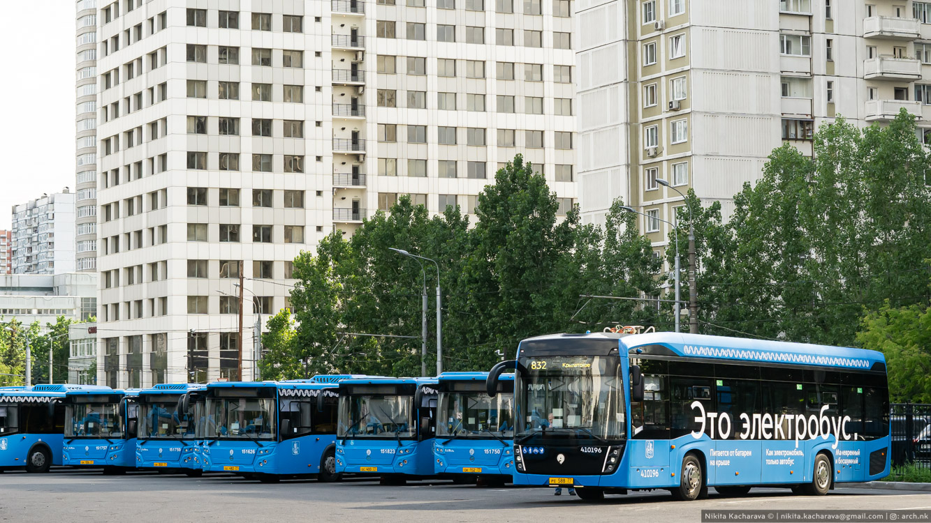 Москва, КАМАЗ-6282 № 410196