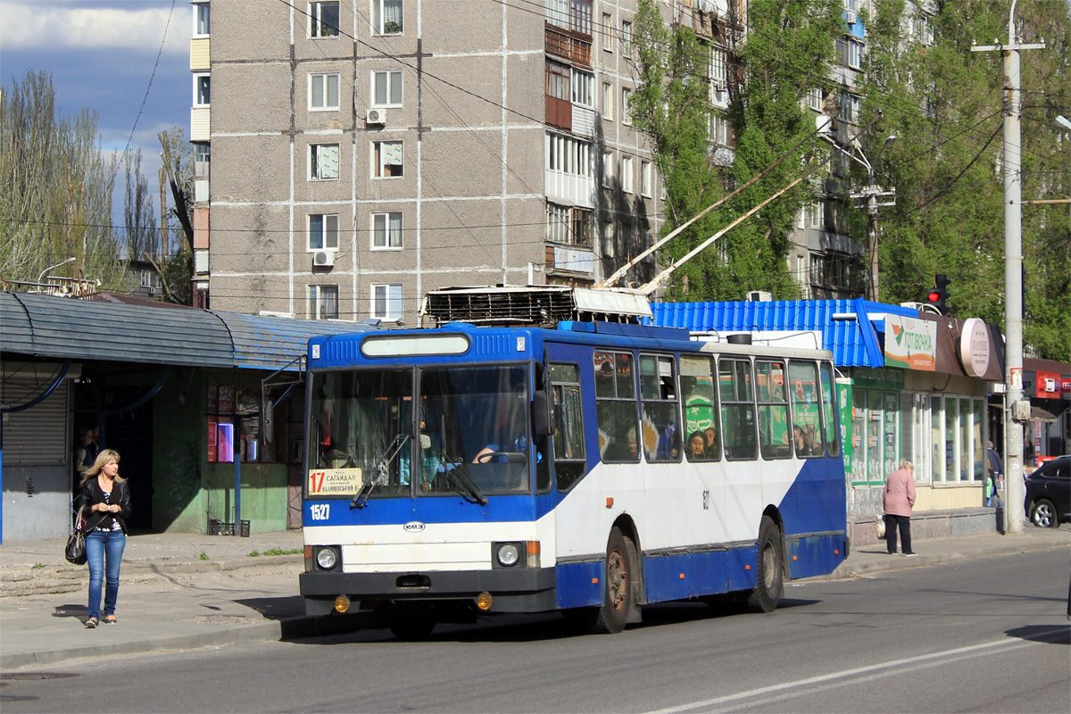 Днепр, ЮМЗ Т2 № 1527