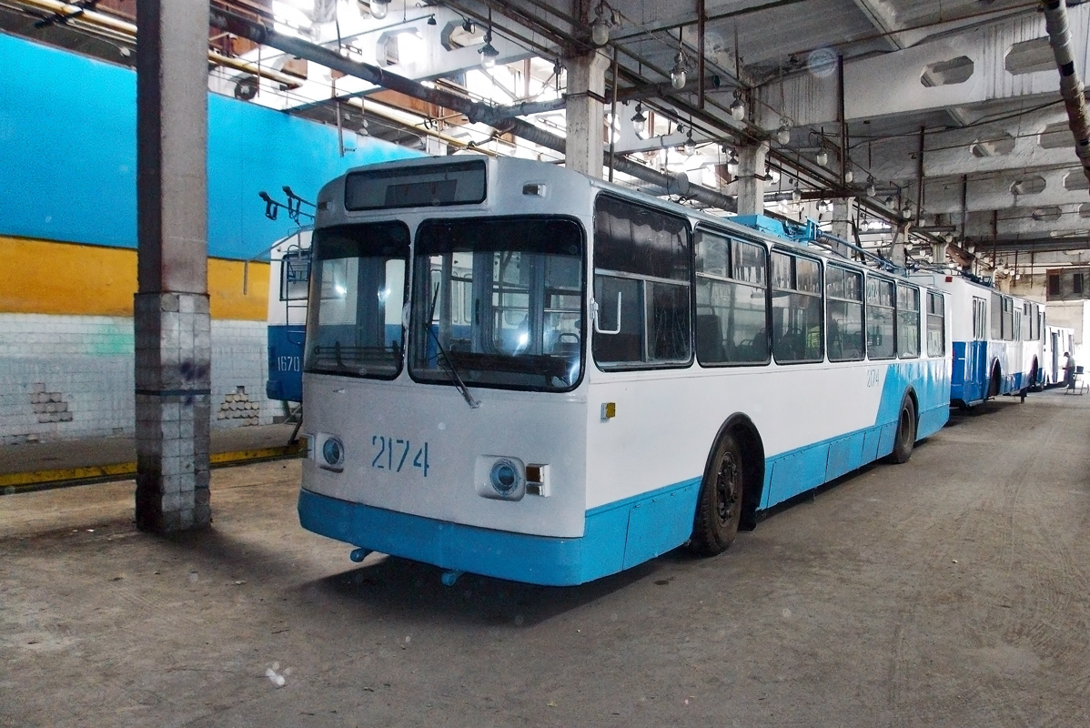 Донецк, ЗиУ-682В-012 [В0А] № 2174