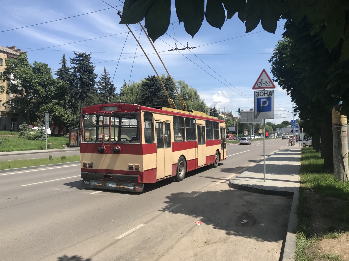 Черновцы, Škoda 14Tr89/6 № 296