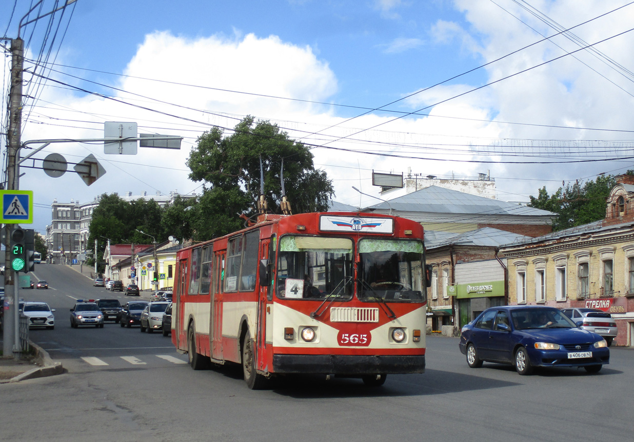 Киров, ЗиУ-682Г [Г00] № 565