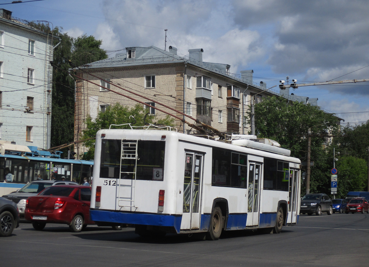 Киров, БТЗ-52764Р № 512